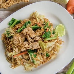 ผัดมาม่า(ดั้งเดิม)