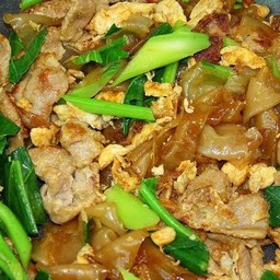 ผัดซีอิ้วเนื้อ