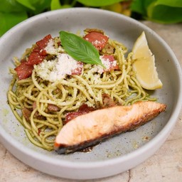 สปาเกตตี้เพสโต้แซลมอนย่าง