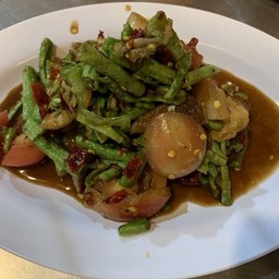 ตำถั่วหมูกรอบ