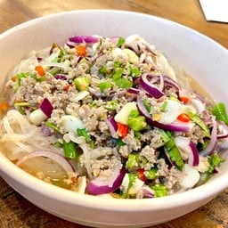 ยำมาม่า/วุ้นเส้นหมูสับ