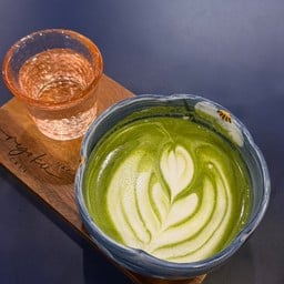 Hot/Cold Matcha Latte