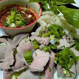 ลวกจิ้มเนื้อ+ แจ่วขม