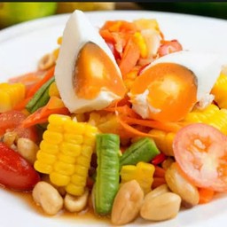 ตำข้าวโพดไข่เค็ม