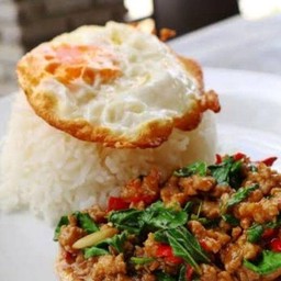 ข้าวไข่ดาว+กระเพราหมูสับ