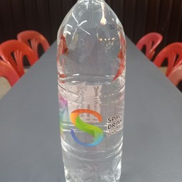 น้ำเปล่าขวดใหญ่