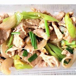 ผัดพริกหยวก
