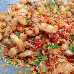 ข้าวสามชั้นคั่วพริกเกลือ