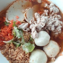 ก๋วยเตี๋ยวหมูโบราณเมืองละโว้