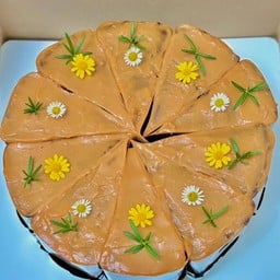 Thai Tea Choco เค้กชาไทยช็อคโกตัด 10 ชิ้น (2 ปอนด์)