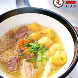 ก๋วยจั๊บเนื้อตุ๋นน้ำใส