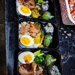 นารีข้าวมันไก่-ข้าวขาหมู