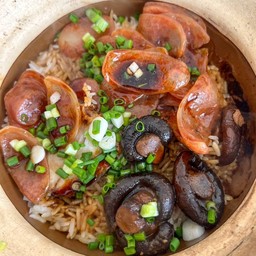 ข้าวอบหม้อดิน กุนเชียง, ปลาเค็ม, เห็ดหอม