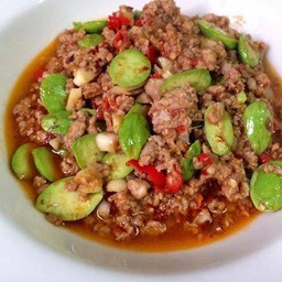 ผัดสะตอหมูสับ(กับข้าว)