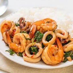 ผัดกระเพราทะเล