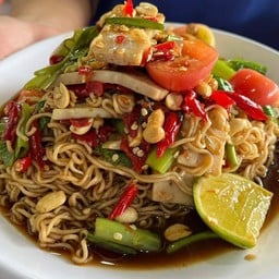 ตำมาม่าหมูยอ