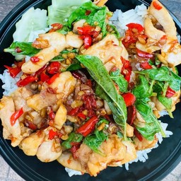 ข้าวผัดกะเพราไก่