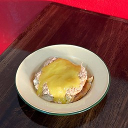 ปังฉ่ำไก่หยองมายองเนส