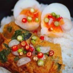 ณดาห่อหมกทะเลย่าง ตลาดสวนขอบฟ้า