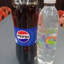 แป๊บชี่1ลิตรน้ำเปล่าขวดเล็ก