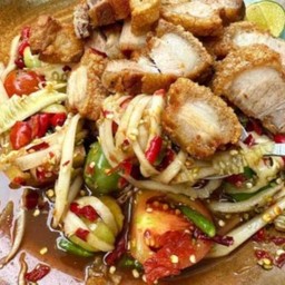 ตำแตงปลาร้า หมูกรอบ ฉ่ำๆ