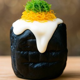 ปังปิ้งชาโคไส้นมสดฝอยทองทูโทน