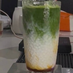 มัทฉะลาเต้น้ำตาลโตนด