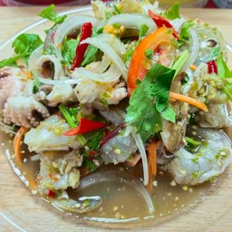 ยำรวมมิตรทะเล