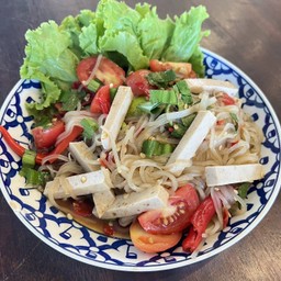 ตำเส้นเล็กหมูยอ