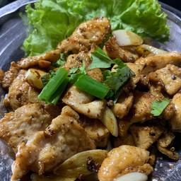 ไก่ทอดกระเทียม