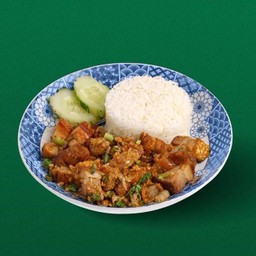 หมูกรอบผัดกระเทียม