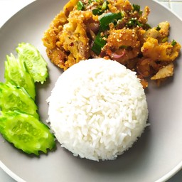 ร้านแซ่บซี๊ด ข้าวยำไก่แซ่บ หน้าร้านก๋วยเตี๋ยวเรือ4ต.