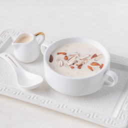 รังนกอัลมอนด์  杏仁燕窝 Stewed Bird's Nest with  Almond Milk