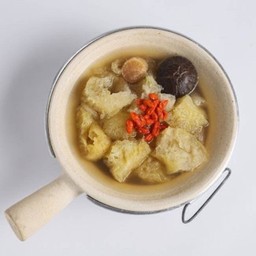 กระเพาะปลาน้ำใส  枸杞花胶清汤 Fish maw Clear Soup