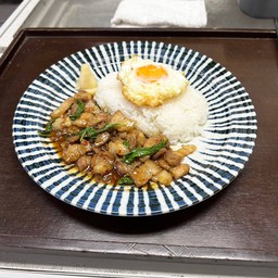 Phad kaphaw pork