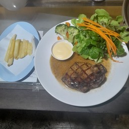 สเต็กหมูสันนอก