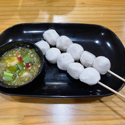 ลูกชิ้นหมู2ไม้