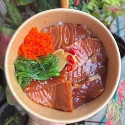 ข้าวหน้าแซลม่อนดองซีอิ๊ว