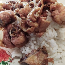 ข้าวราดไก่คั่วเกลือ