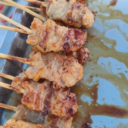 หมูย่างเกินร้อย