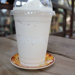 มะพร้าวปั่นใส่นม