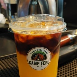 Camp feel cafe'