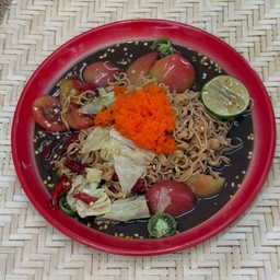 ตำมาม่าไขกุ้ง