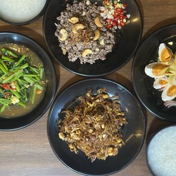 ข้าวต้มโต้รุ่ง (ข้าวต้ม 1 โถ)