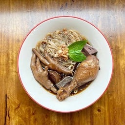 ก๋วยเตี๋ยวไก่ตุ๋น + สูตรพริกมหัศจรรย์