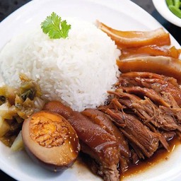 ข้าวขาหมูเนื้อหนัง