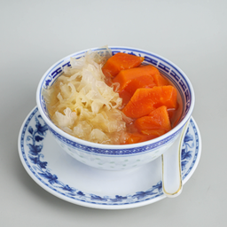 ต้มมะละกอเห็ดหูหนู  木瓜红枣木耳汤 Boiled Ear Mushroom with Papaya