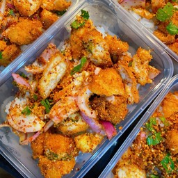 ข้าวยำไก่แซ่บ