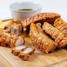 หมูกรอบ