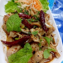 น้ำตกคอหมู